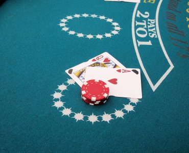 Poker Face Parade: Istana138's Card Shark Extravaganza